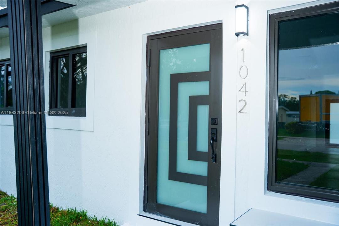 1042 NW 13th St, Fort Lauderdale, Florida 33311, Estados Unidos