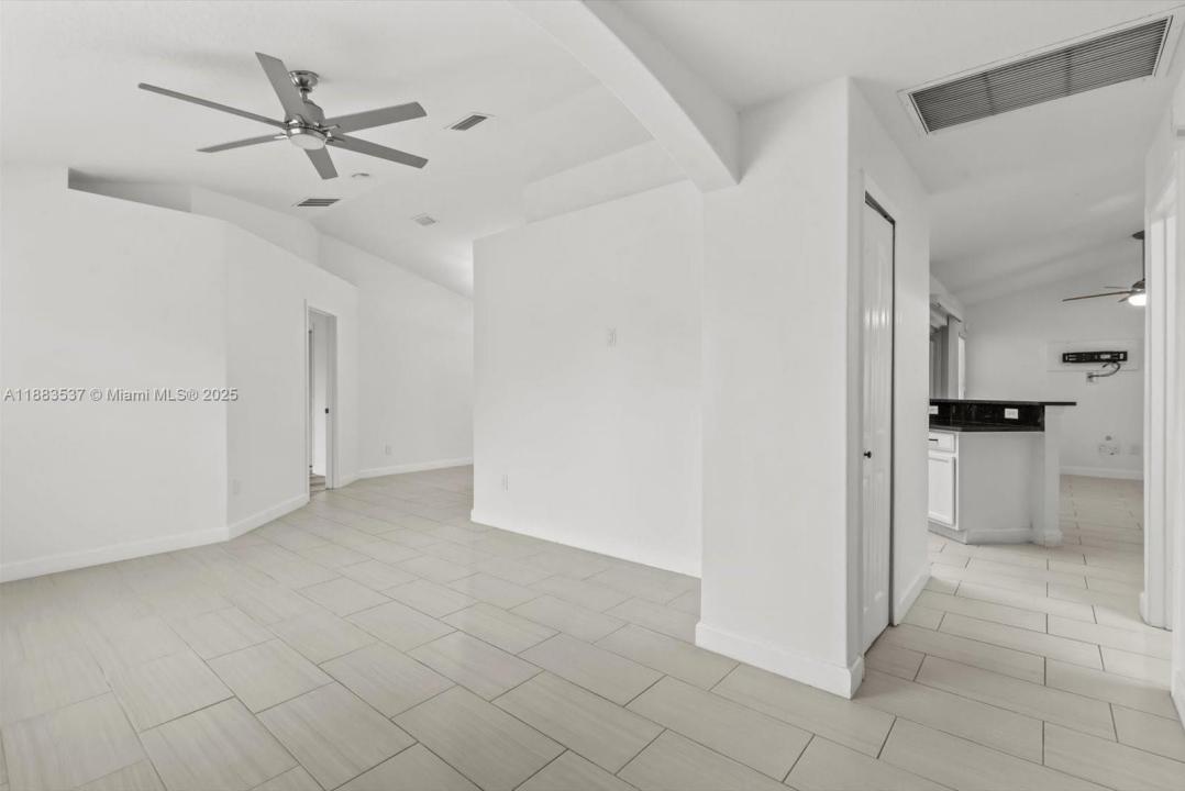 1392 SW Sudder Ave, Saint Lucie West, 플로리다 34953, 미국