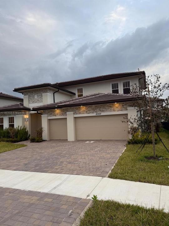 12303 SW 44th St 0, Davie, Floryda 33330, USA