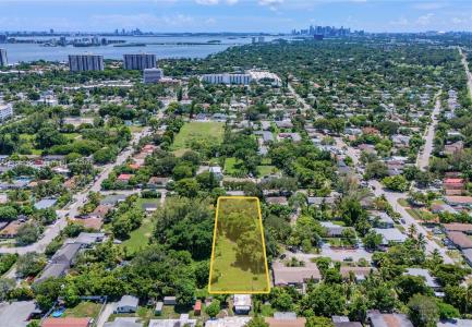 1231 NE 115th St, Miami, Florida 33161, USA
