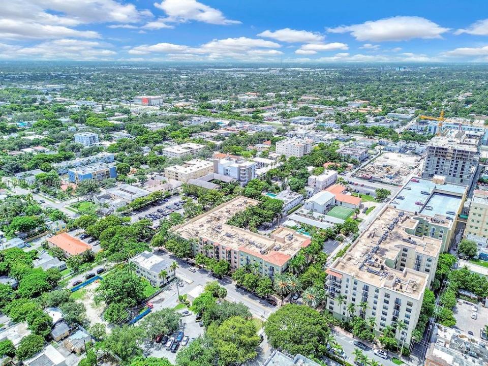 1900 Van Buren St 320B, Hollywood, 佛羅里達州 33020, 美國