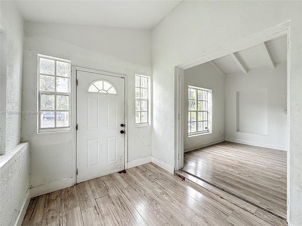 47 NW 49th St, Miami, 佛罗里达州 33127, 美国