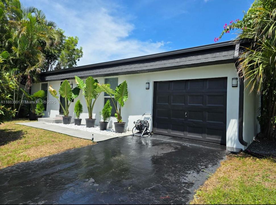 8004 NW 74th Ter, Tamarac, フロリダ 33321, アメリカ合衆国