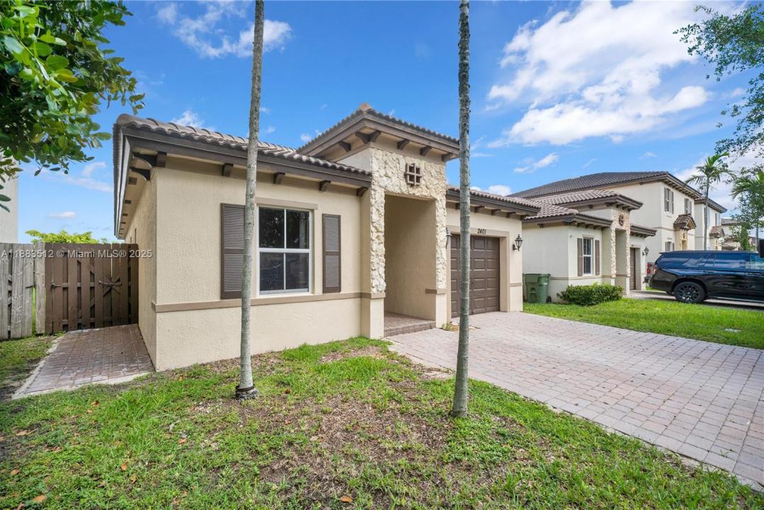 2401 NE 4th St, Homestead, フロリダ 33033, アメリカ合衆国
