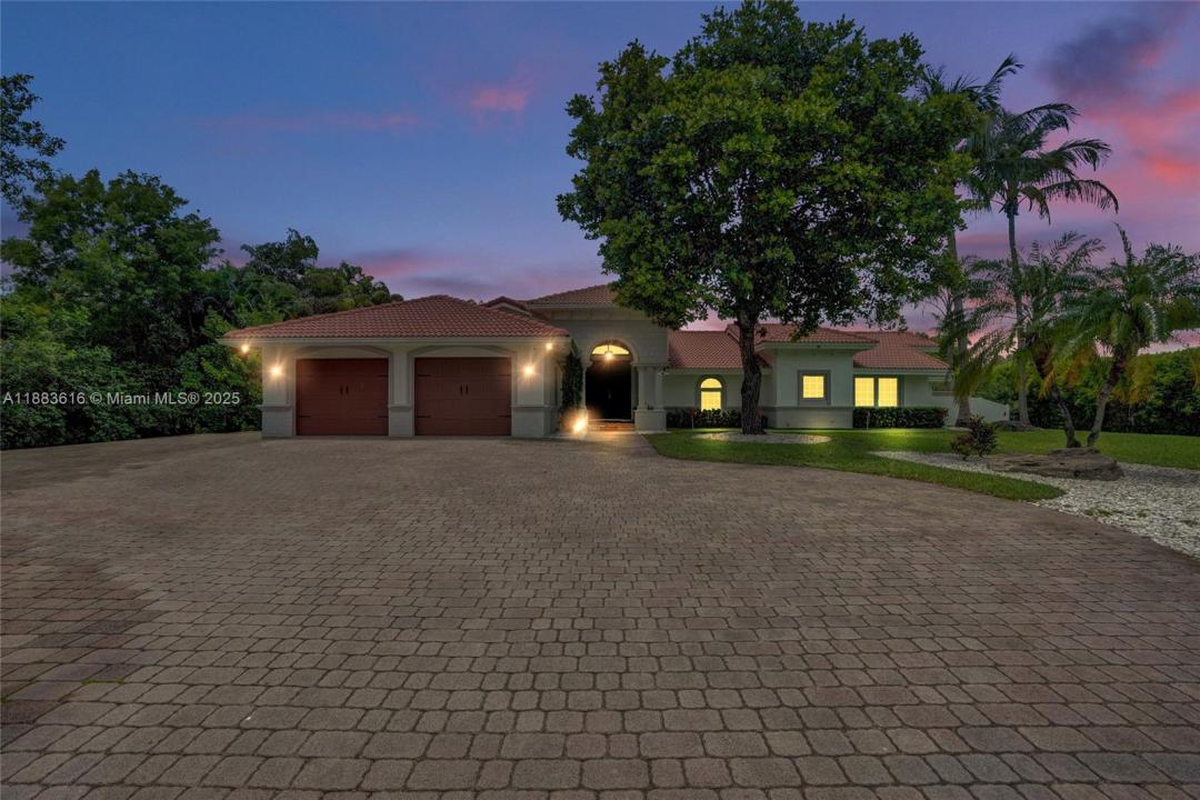 5963 NW 75th Way, Parkland, Florida 33067