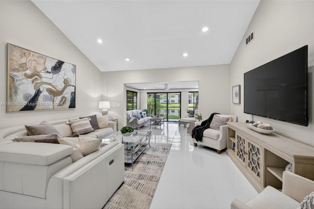 21695 Arriba Real, Boca Raton, פלורידה 33433, ארצות הברית של אמריקה