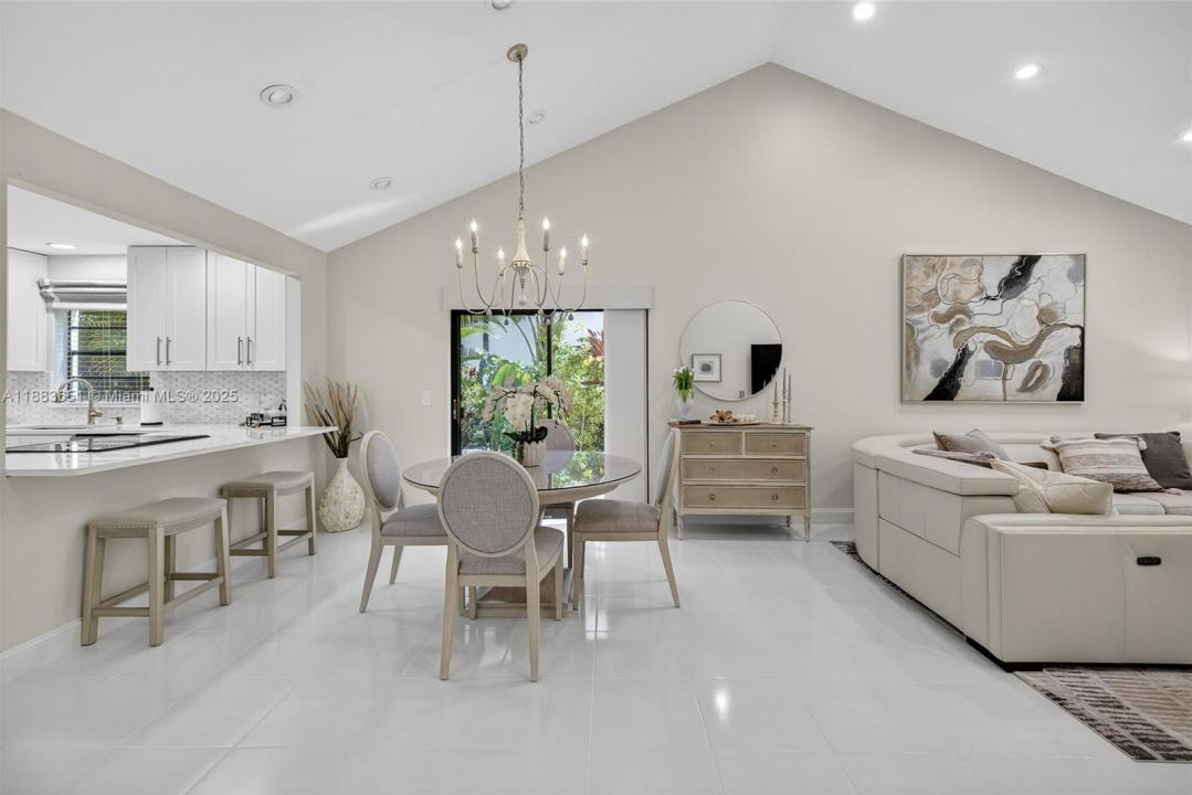 21695 Arriba Real, Boca Raton, פלורידה 33433, ארצות הברית של אמריקה