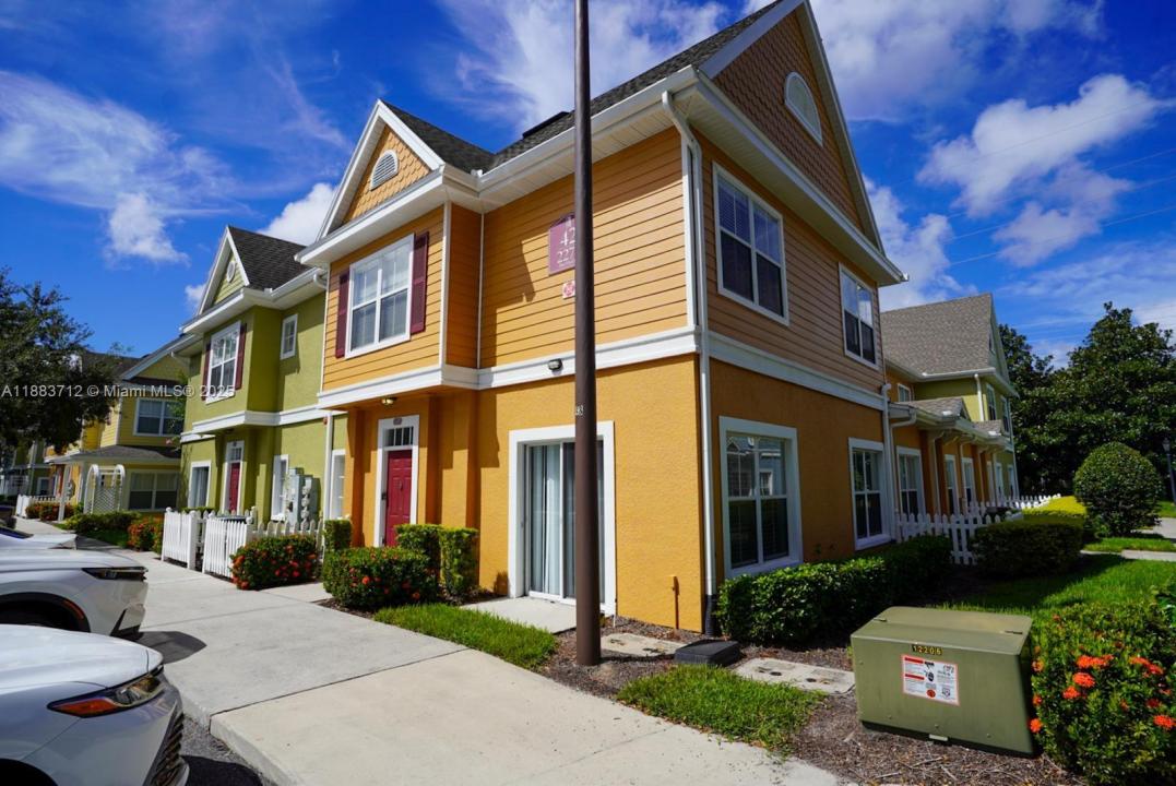 2270 San Vital DR 107, Kissimmee, Floryda 34741, USA