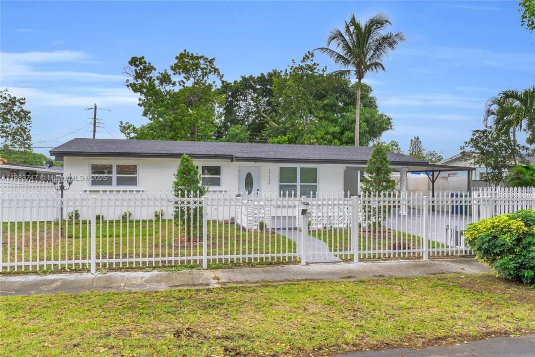 17130 NW 51st Pl, Miami Gardens, フロリダ 33055, アメリカ合衆国