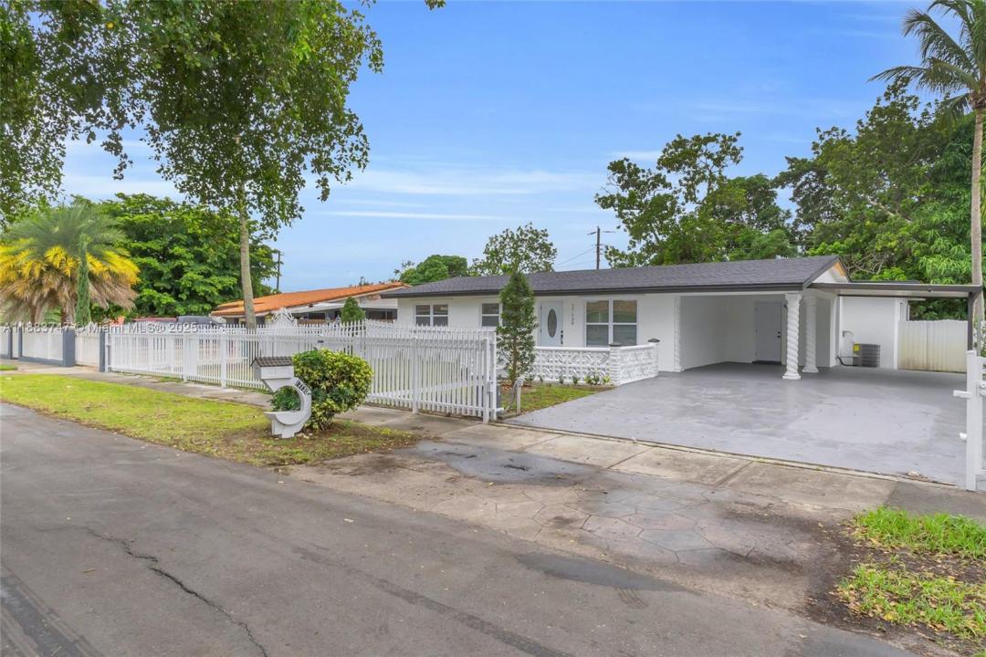 17130 NW 51st Pl, Miami Gardens, フロリダ 33055, アメリカ合衆国
