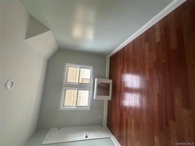 57 Ramsey Avenue, Yonkers, New York 10701, États-Unis