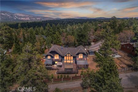 Villa Grove Avenue, Big Bear City, カリフォルニア 92314, アメリカ合衆国