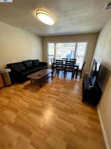 Lausanne Avenue, Daly City, קליפורניה 94014, ארצות הברית של אמריקה