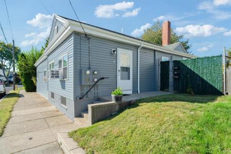 58 Central Avenue, East Providence, Rhode Island 02914, États-Unis