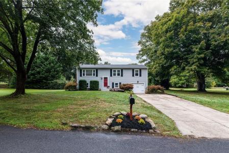 75 Hickory Drive, North Kingstown, 로드아일랜드 02852, 미국