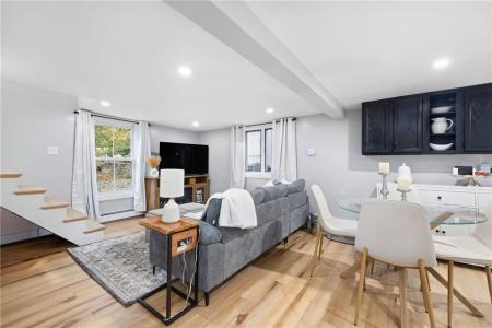 267 Green End Avenue, Middletown, RI 02842, USA