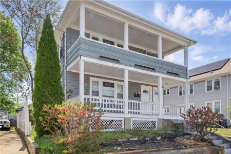68 Burnside Street 1, Cranston, Rhode Island 02910, Estados Unidos