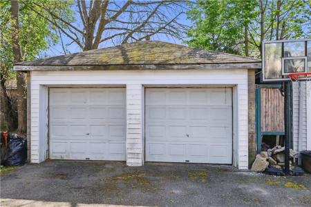 68 Burnside Street 1, Cranston, Rhode Island 02910, Estados Unidos