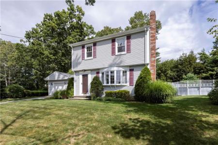 6 Joyce Ann Drive, Smithfield, Rhode Island 02917, Estados Unidos
