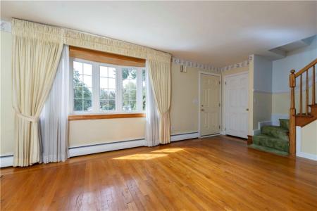 6 Joyce Ann Drive, Smithfield, Rhode Island 02917, Estados Unidos