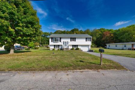 100 Furey Avenue, Tiverton, Rhode Island 02878, USA