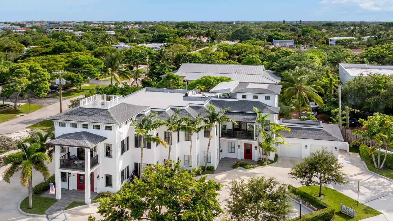 230 George Bush Boulevard, Delray Beach, Florida 33444