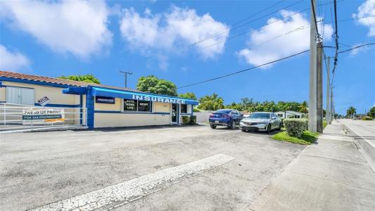 360 NW 183rd St, Miami, Florida 33169