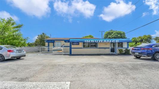 360 NW 183rd St, Miami, Florida 33169