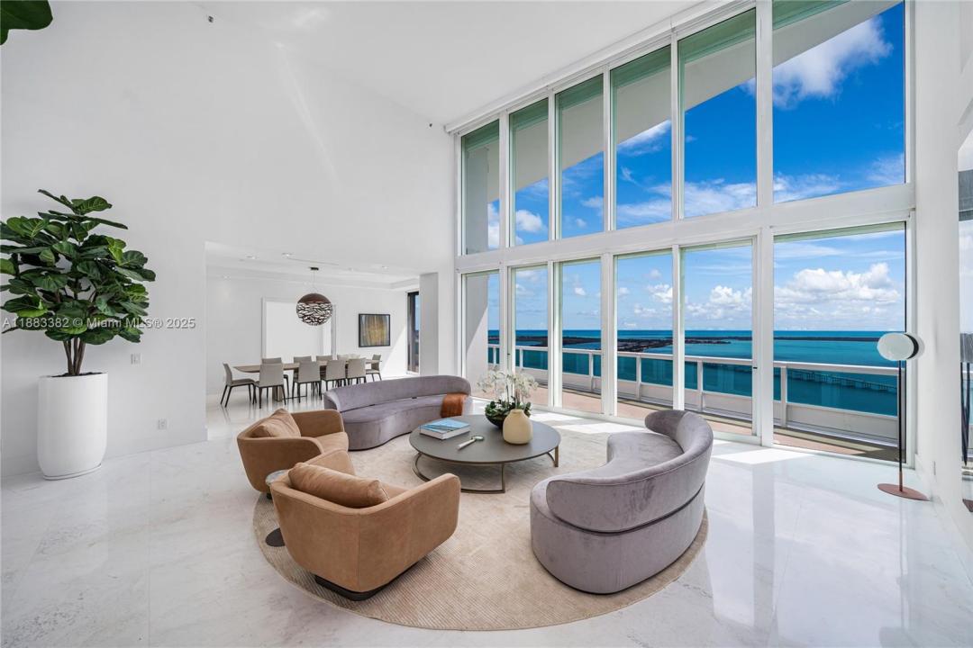 1643 Brickell Ave PH4902, Miami, Florida 33129, Estados Unidos