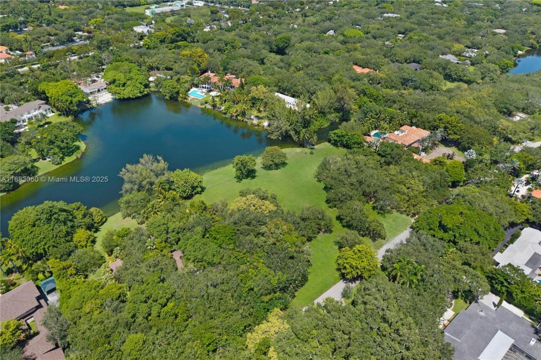 10600 Lakeside Dr, Coral Gables, Florida 33156