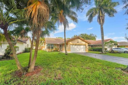 2928 NW 94th Ave, Coral Springs, Florida 33065, USA