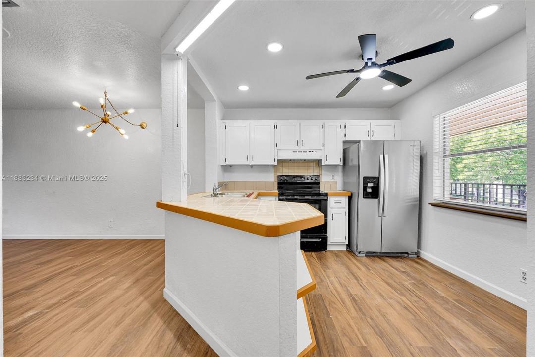 9158 NW 40th St 201-1, Coral Springs, Флорида 33065, Соединенные Штаты