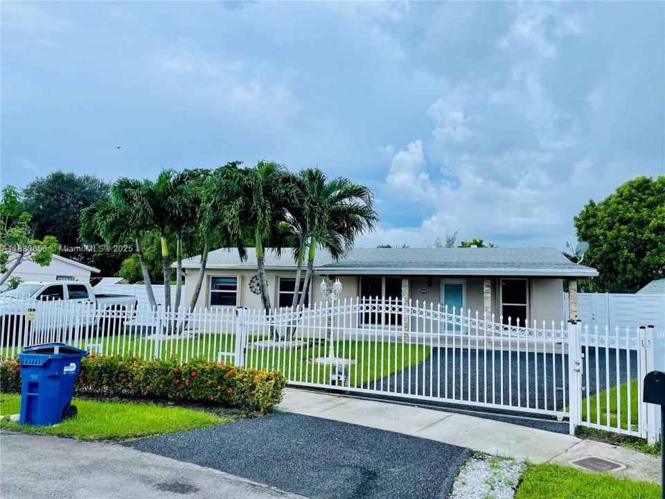 20400 NW 40th Ct, Miami Gardens, فلوريدا 33055, الولايات المتحدة