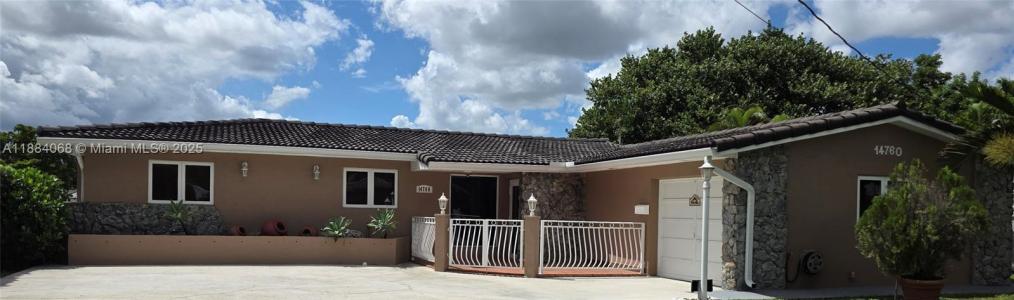 14760 Lewis Rd 14760, Miami Lakes, フロリダ 33014, アメリカ合衆国