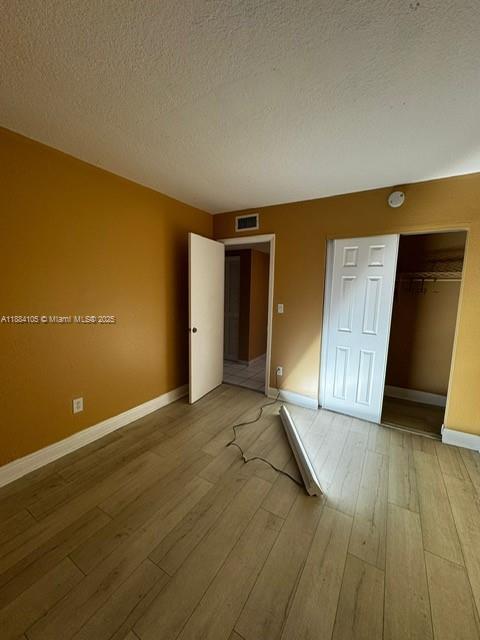 1885 W 56th St 211, Hialeah, Flórida 33012, Estados Unidos