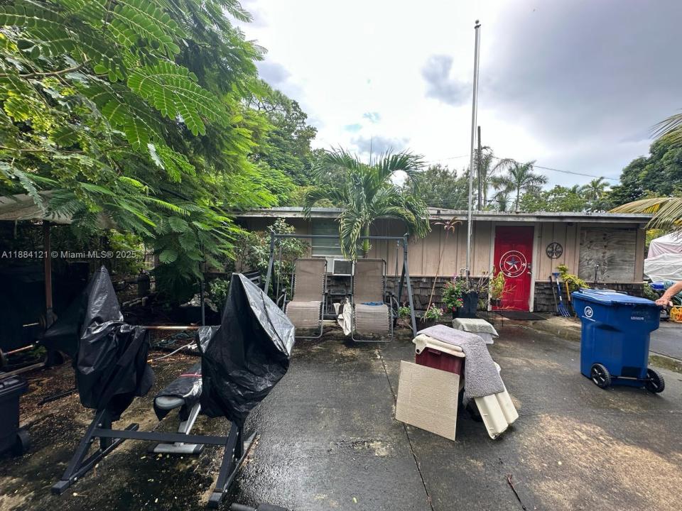 1499 SW 28th Way, Fort Lauderdale, Florida 33312