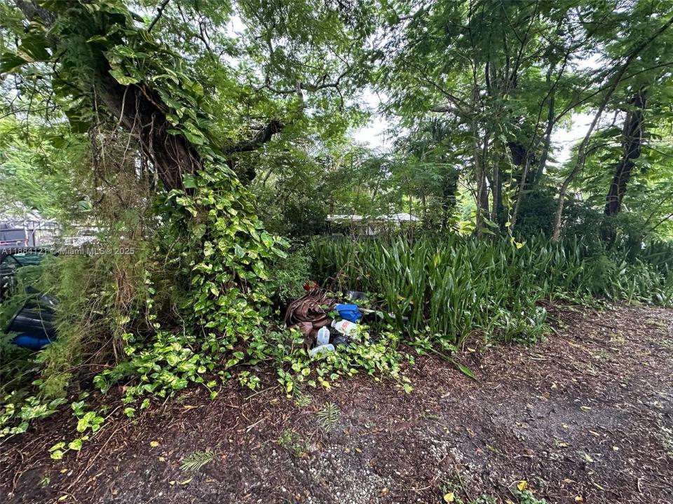 1499 SW 28th Way, Fort Lauderdale, Florida 33312