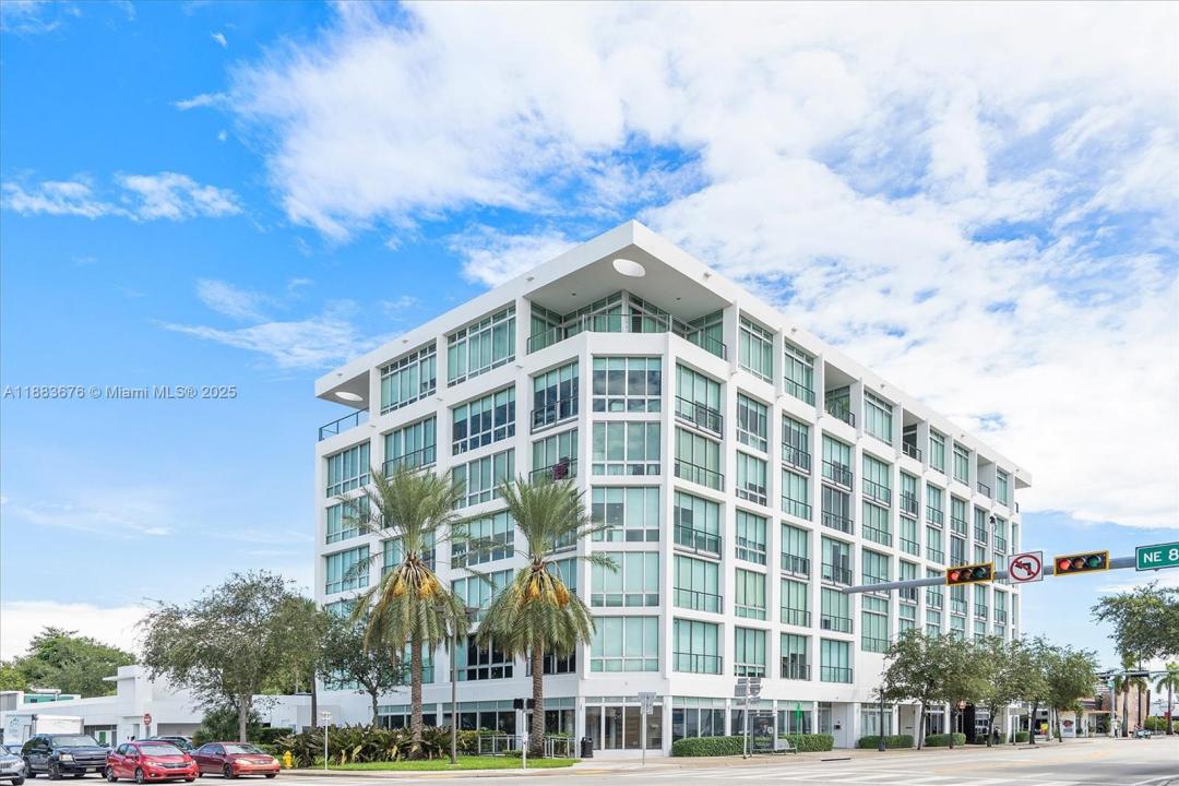 8101 Biscayne Blvd R-515, Miami, Florida 33138