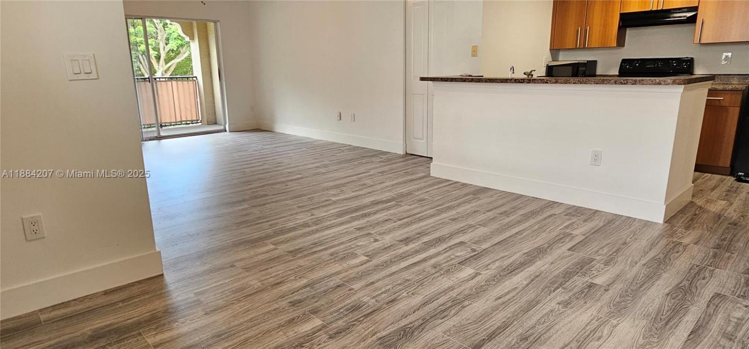5860 W Sample Rd 201, Coral Springs, 플로리다 33067, 미국