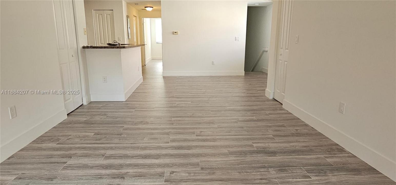 5860 W Sample Rd 201, Coral Springs, 플로리다 33067, 미국
