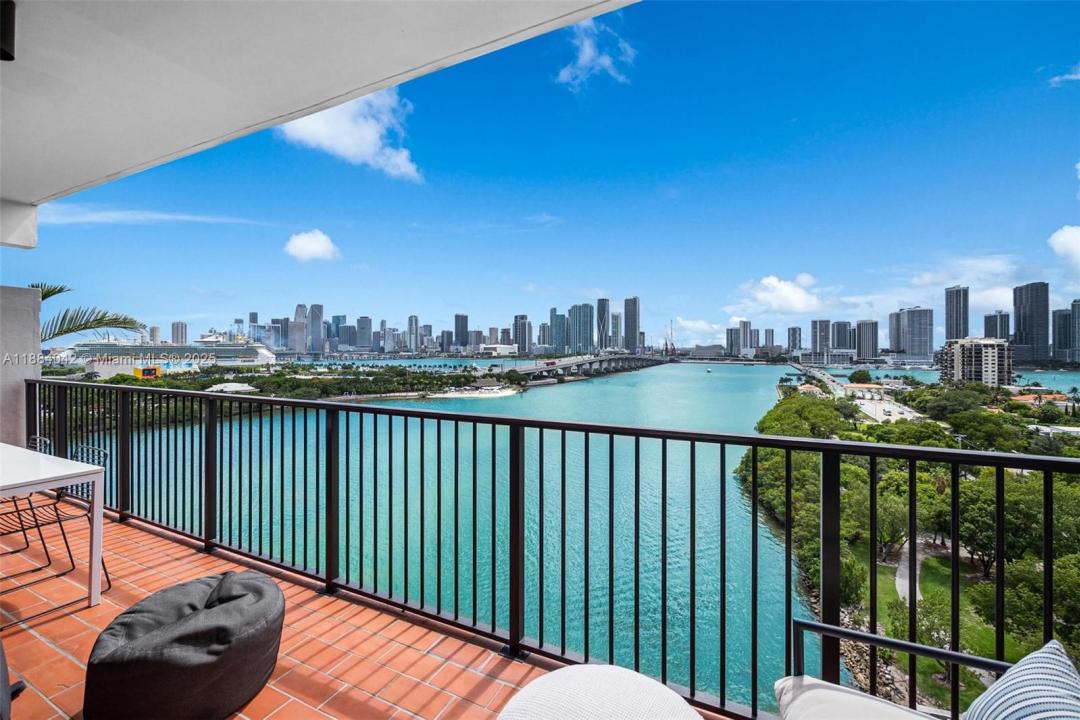 1000 Venetian Way 1108, Miami, Florida 33139, Stati Uniti