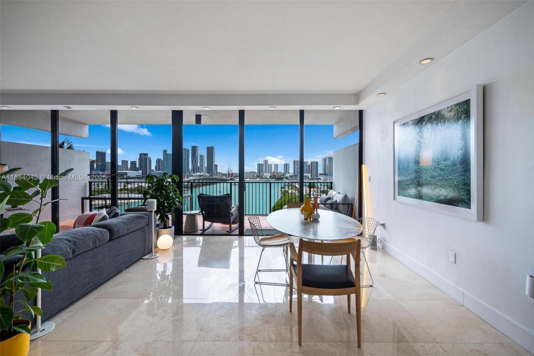 1000 Venetian Way 1108, Miami, Florida 33139, Stati Uniti