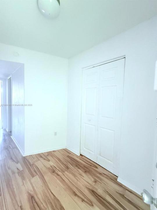 1201 NE 191st St G304, Miami, فلوريدا 33179, الولايات المتحدة