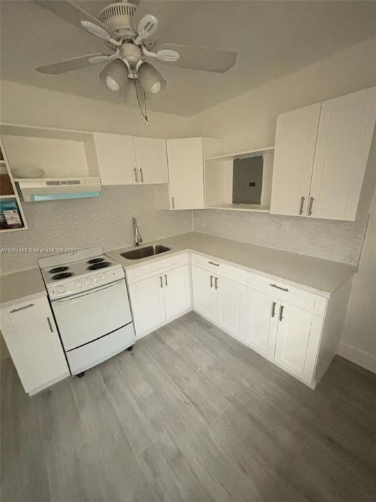 6920 NW 6th Ct 2, Miami, فلوريدا 33150, الولايات المتحدة