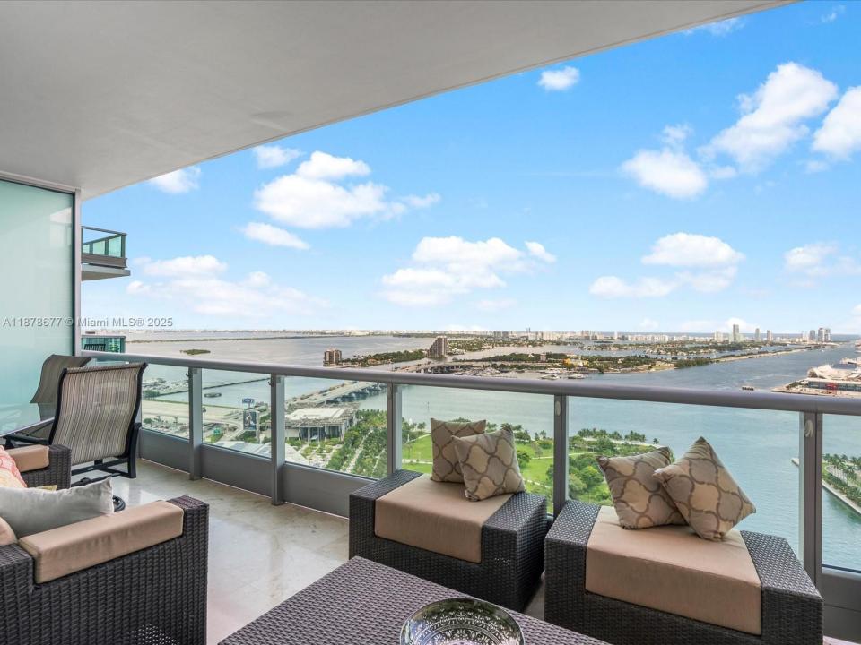 900 Biscayne Blvd 3709, Miami, Florida 33132