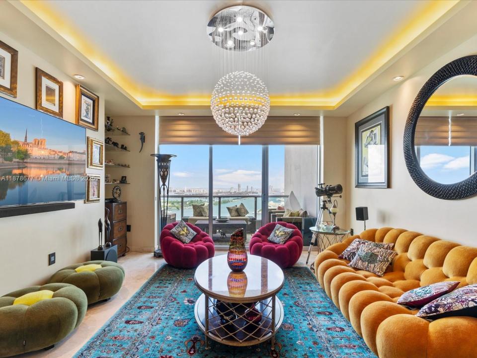 900 Biscayne Blvd 3709, Miami, Florida 33132