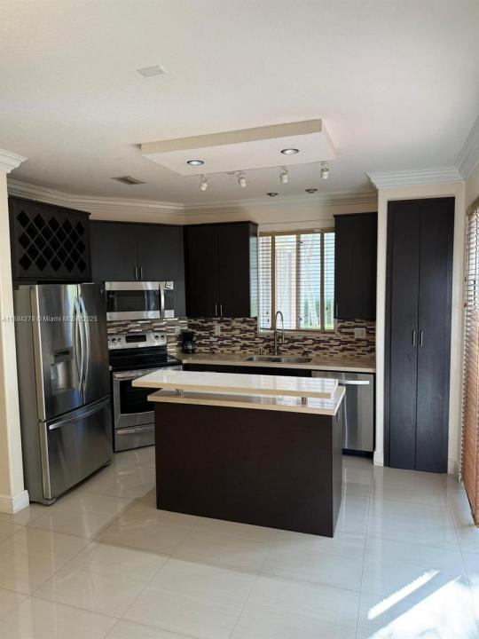 5500 NW 113th Ct, Doral, Florida 33178