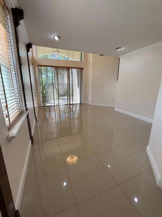 5500 NW 113th Ct, Doral, Florida 33178