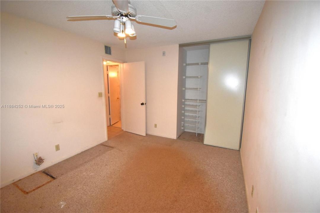 2908 S Carambola Cir S 402, Coconut Creek, פלורידה 33066, ארצות הברית של אמריקה 