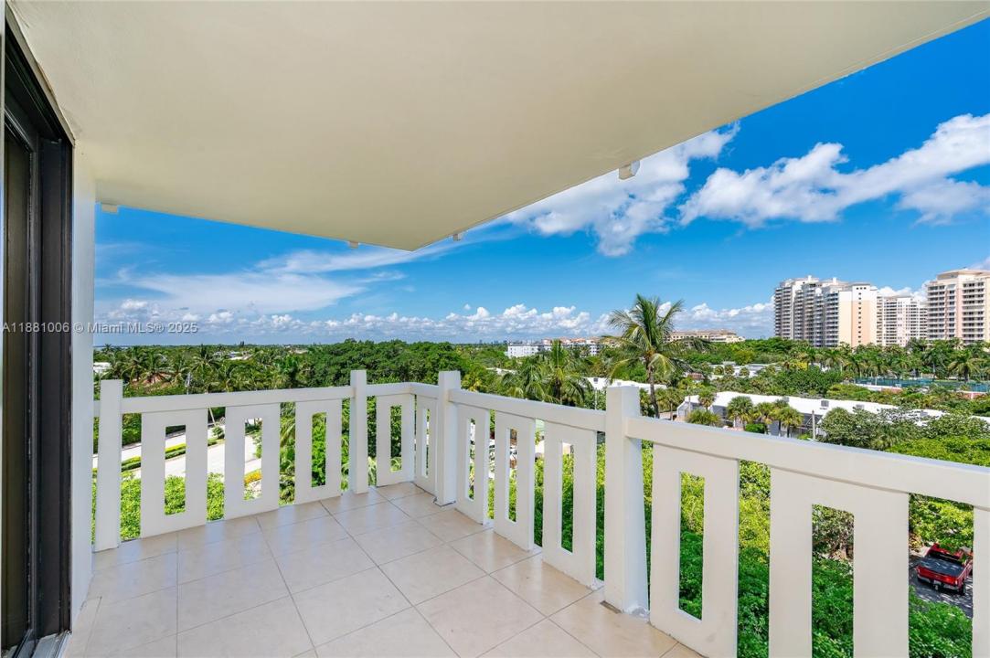 1121 Crandon Blvd E501, Key Biscayne, Florida 33149